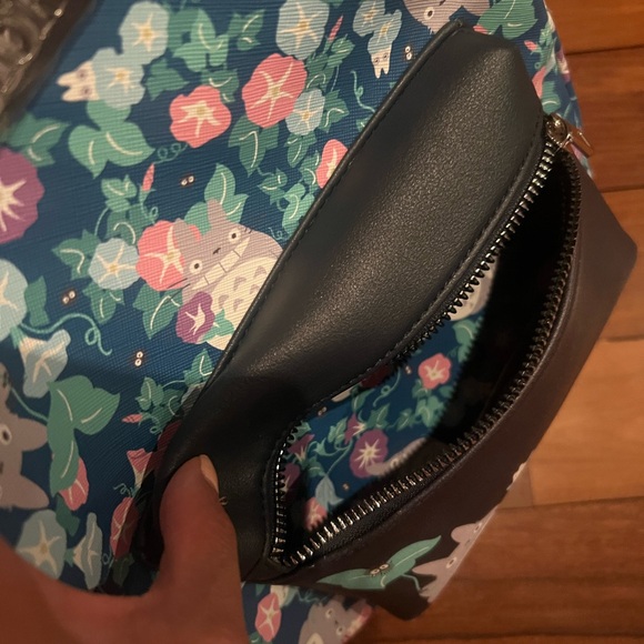 Hot Topic Totoro mini Backpack - Picture 7 of 7